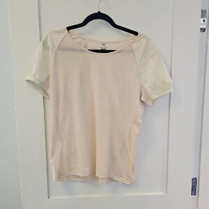 Arc'teryx Women's Short Sleeve Cream Tee Size XL